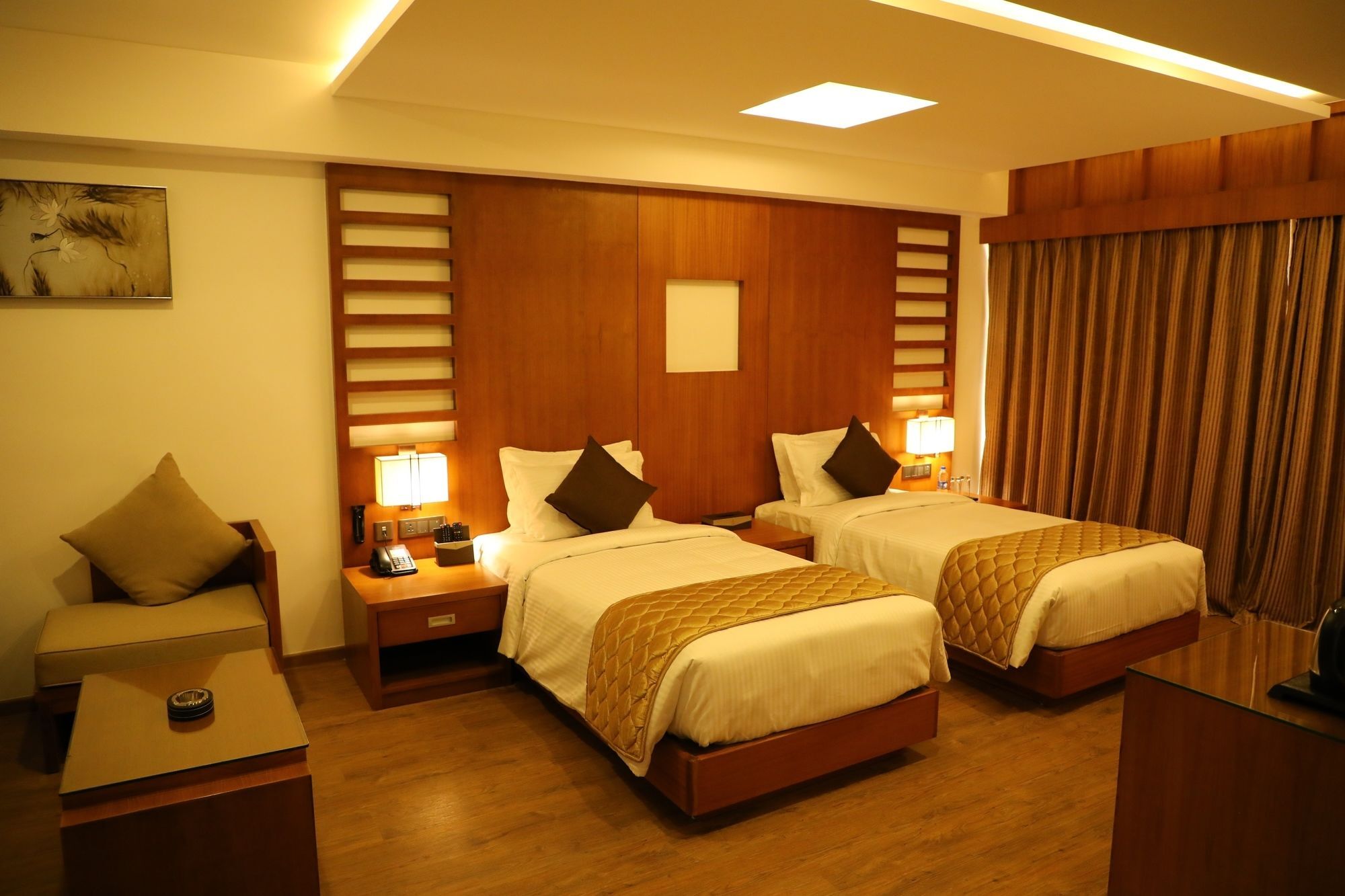 Hotel Karthika Park Kazhakuttam Extérieur photo